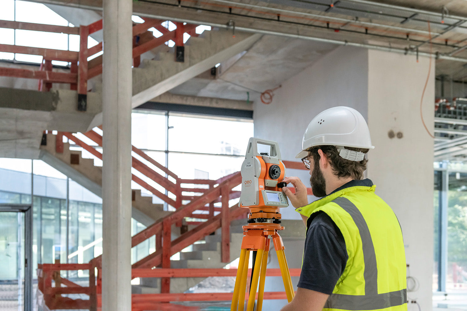 geo-FENNEL Total Station FTS 300-BT with Software and FS 24-M W/S