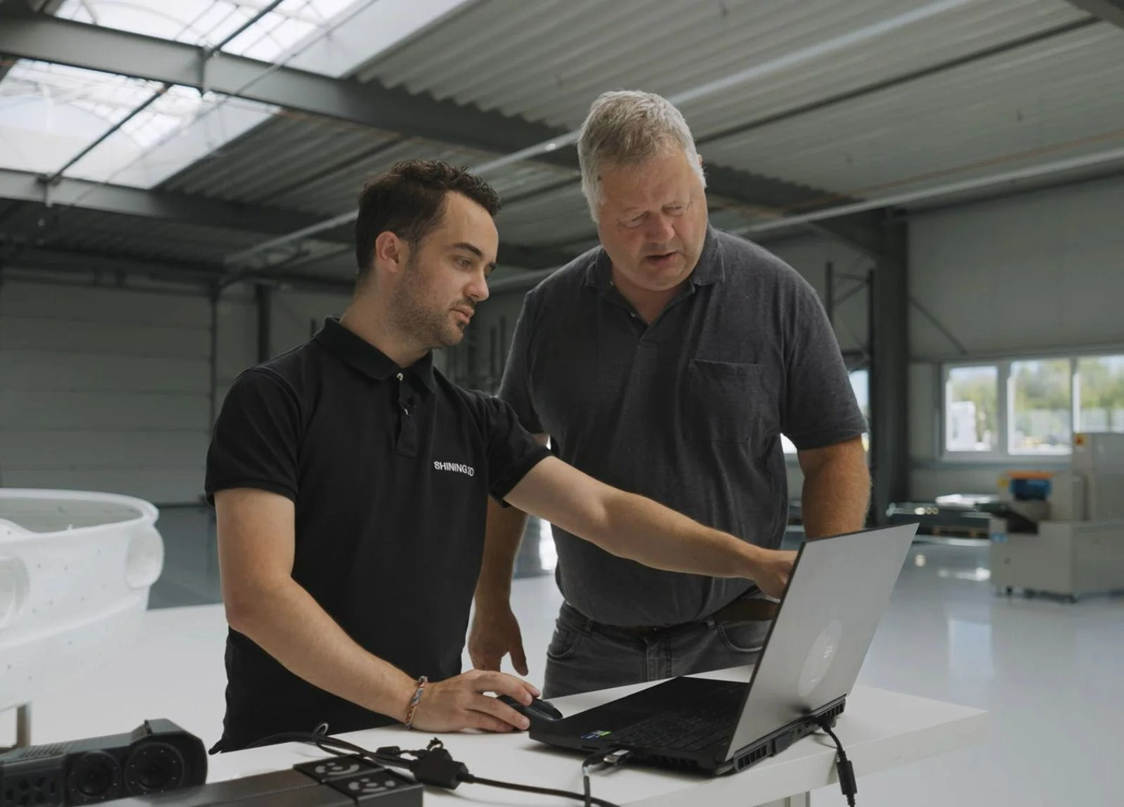 Shining 3D FreeScan Combo+ with CNAS