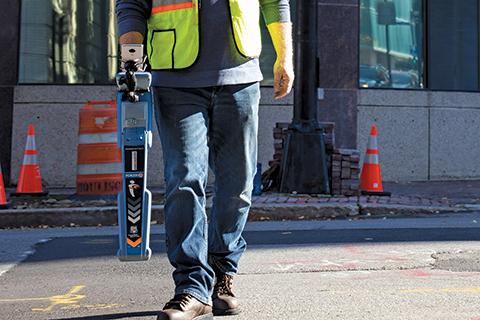 RadioDetection RD8200 Cable & Pipe Locators - TX5/TX10 Transmitter